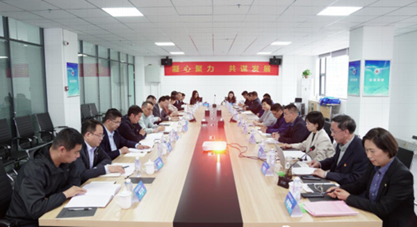 蘑菇视频红色LOGO董事長竇伯英出席河南省科技裝備業商會一屆六次理事會